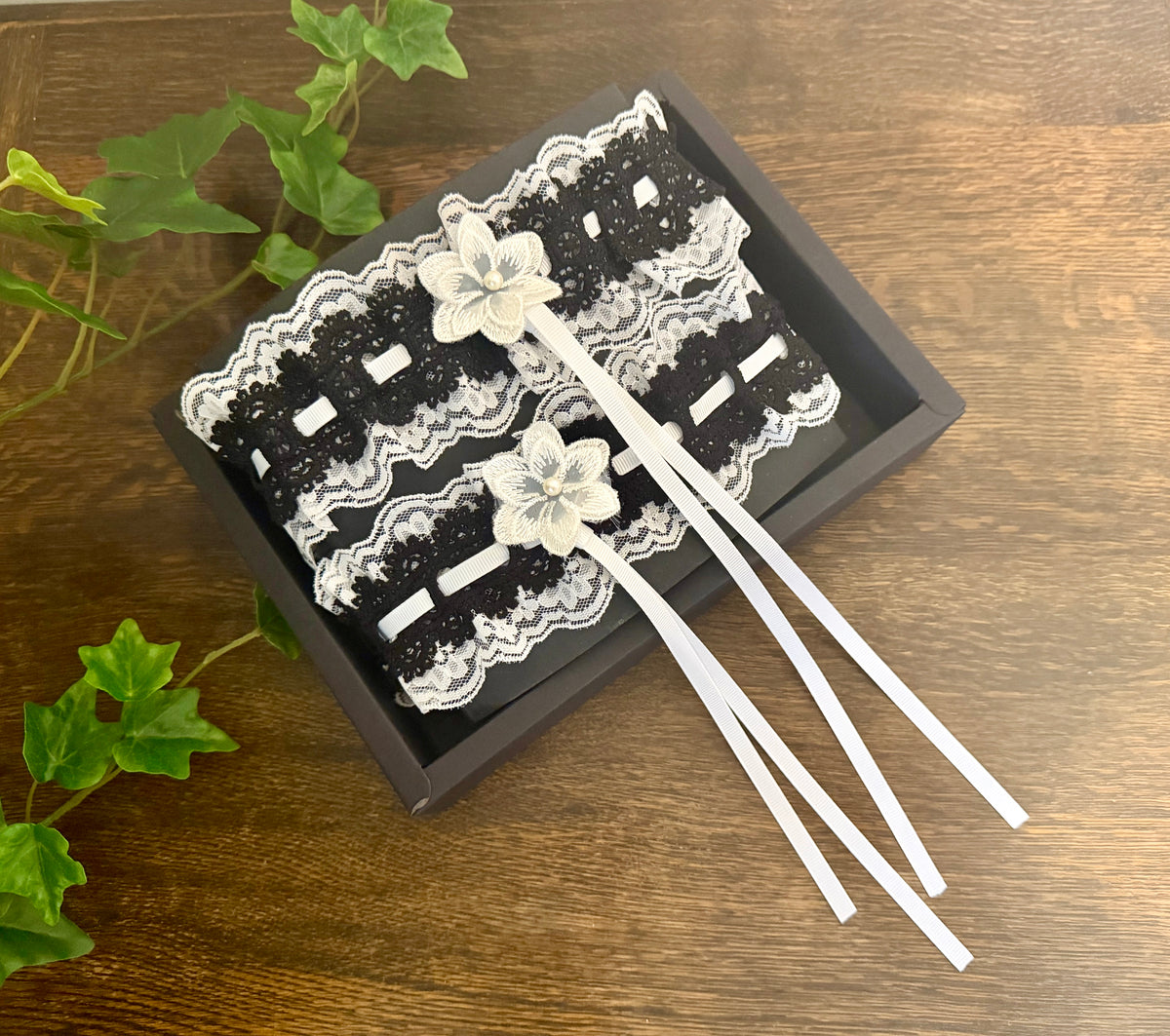 Black & White Lace Formal Garter Set – Ebony & Ivory Whispers